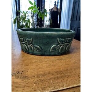 vintage Stanfordware Green ivy planter, likely produced between 1945 and 1961.